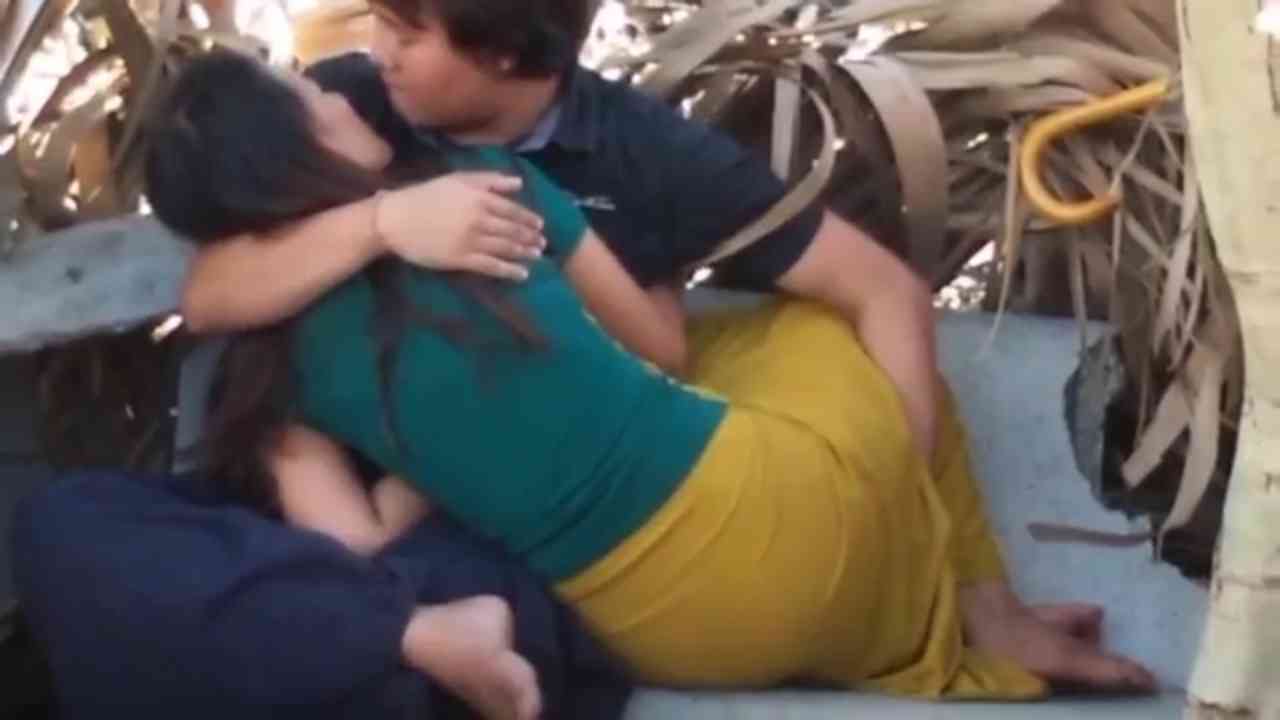 လိုးဖို့ကြံဖန် ချစ်မောင်နှံ