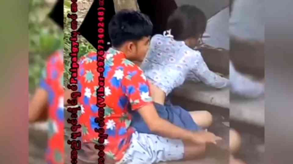 အသာအယာလေး တက်ညှောင့်ပေးတာ